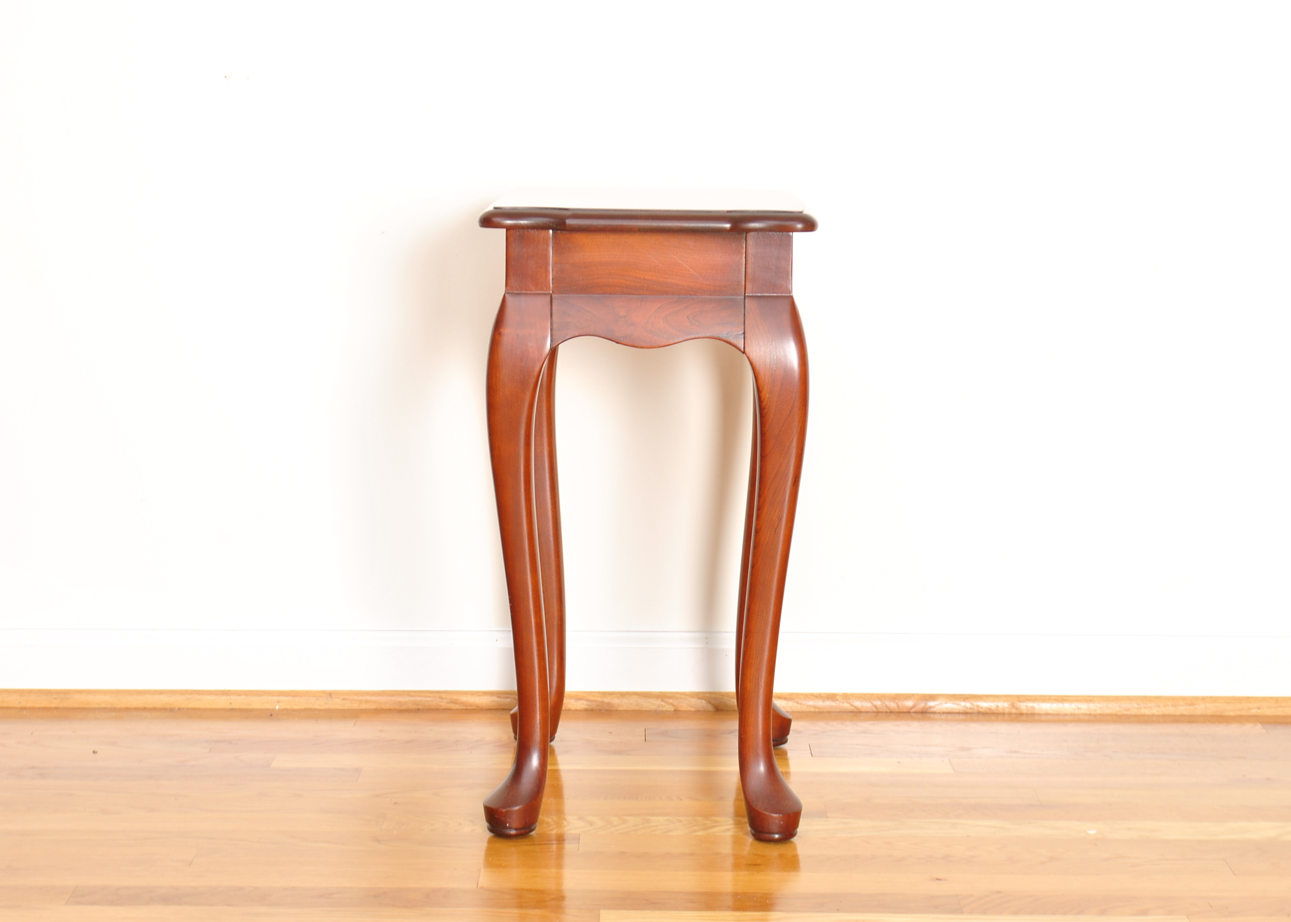 Cherry Queen Anne End Table