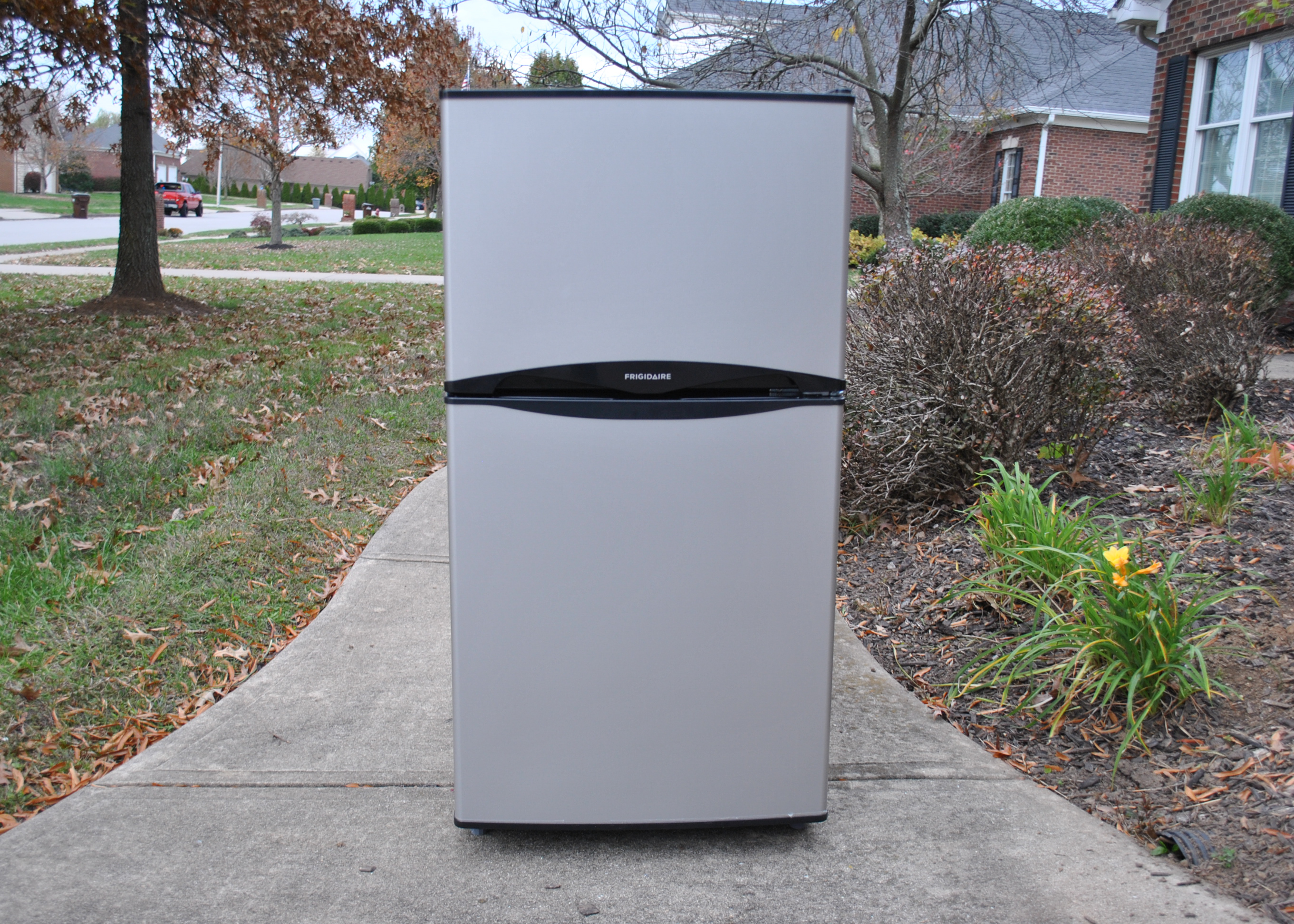 Small Frigidaire Refrigerator Freezer