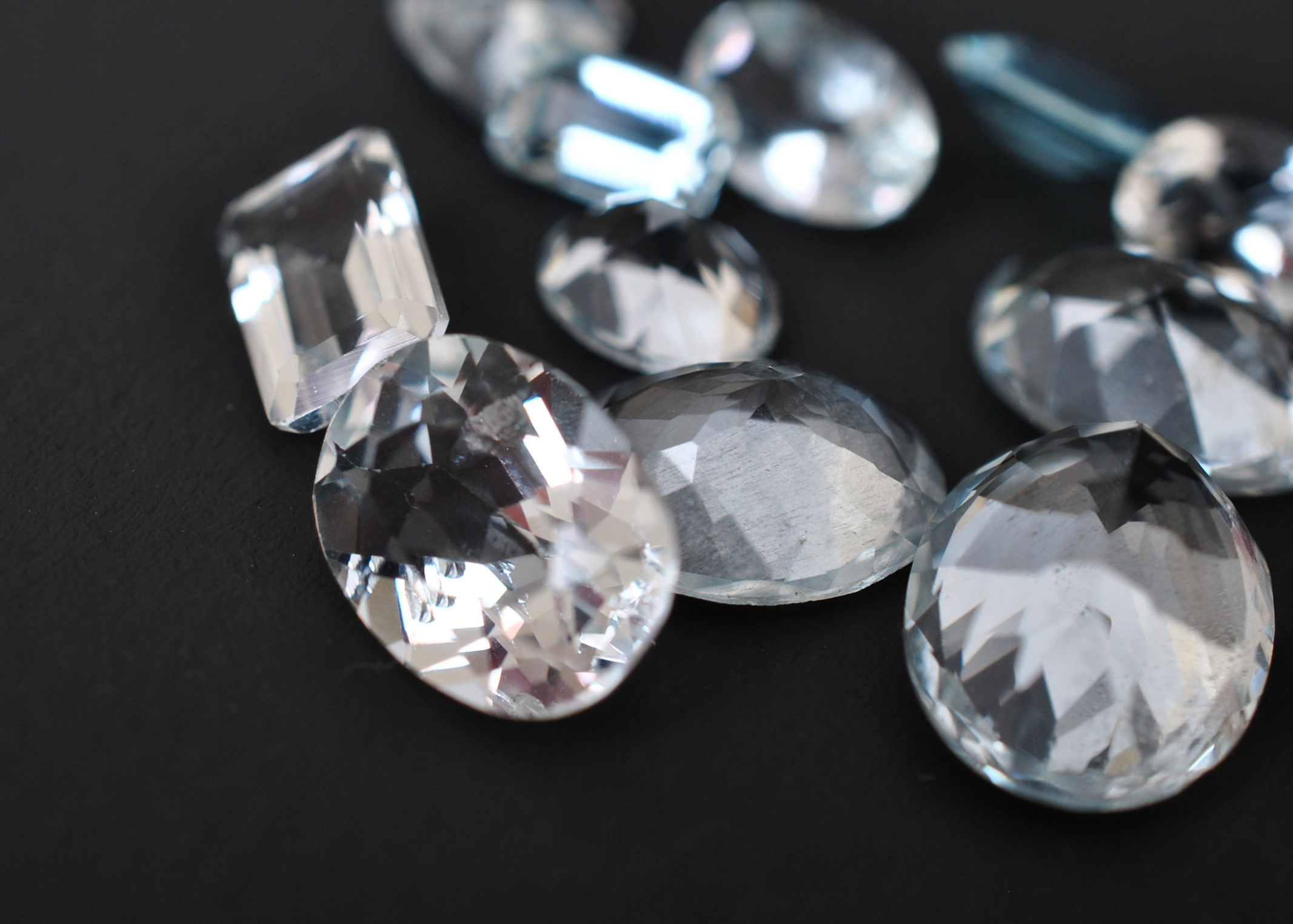 Loose Aquamarine Gemstones
