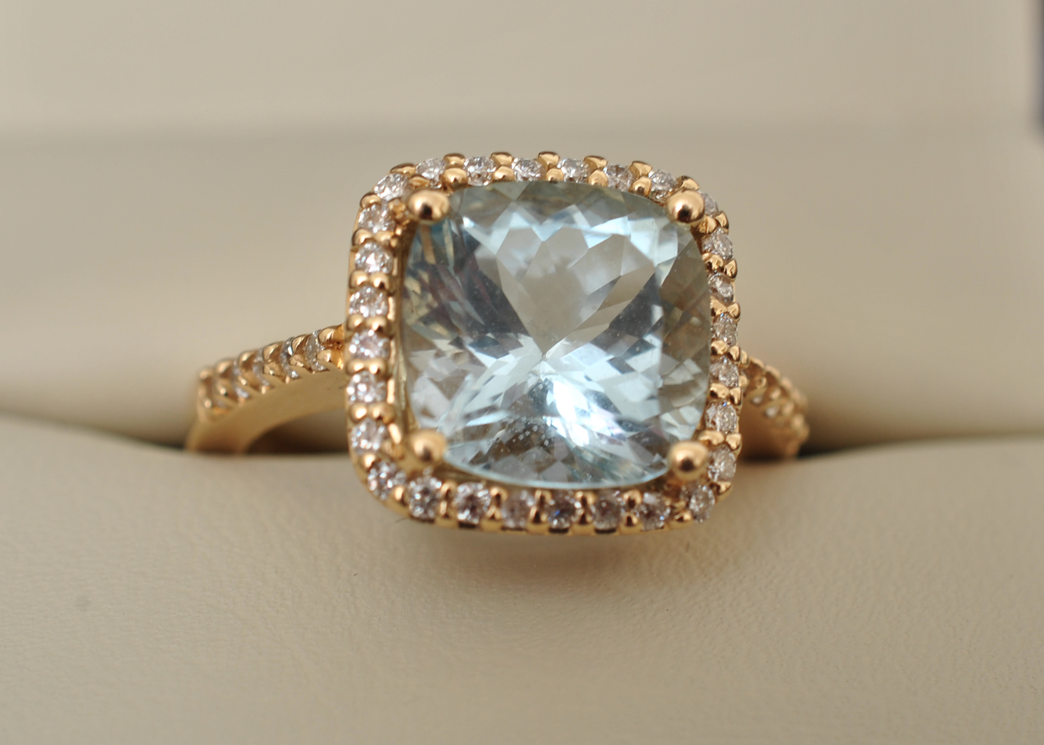 Aquamarine and Diamond 14K Yellow Gold Ring