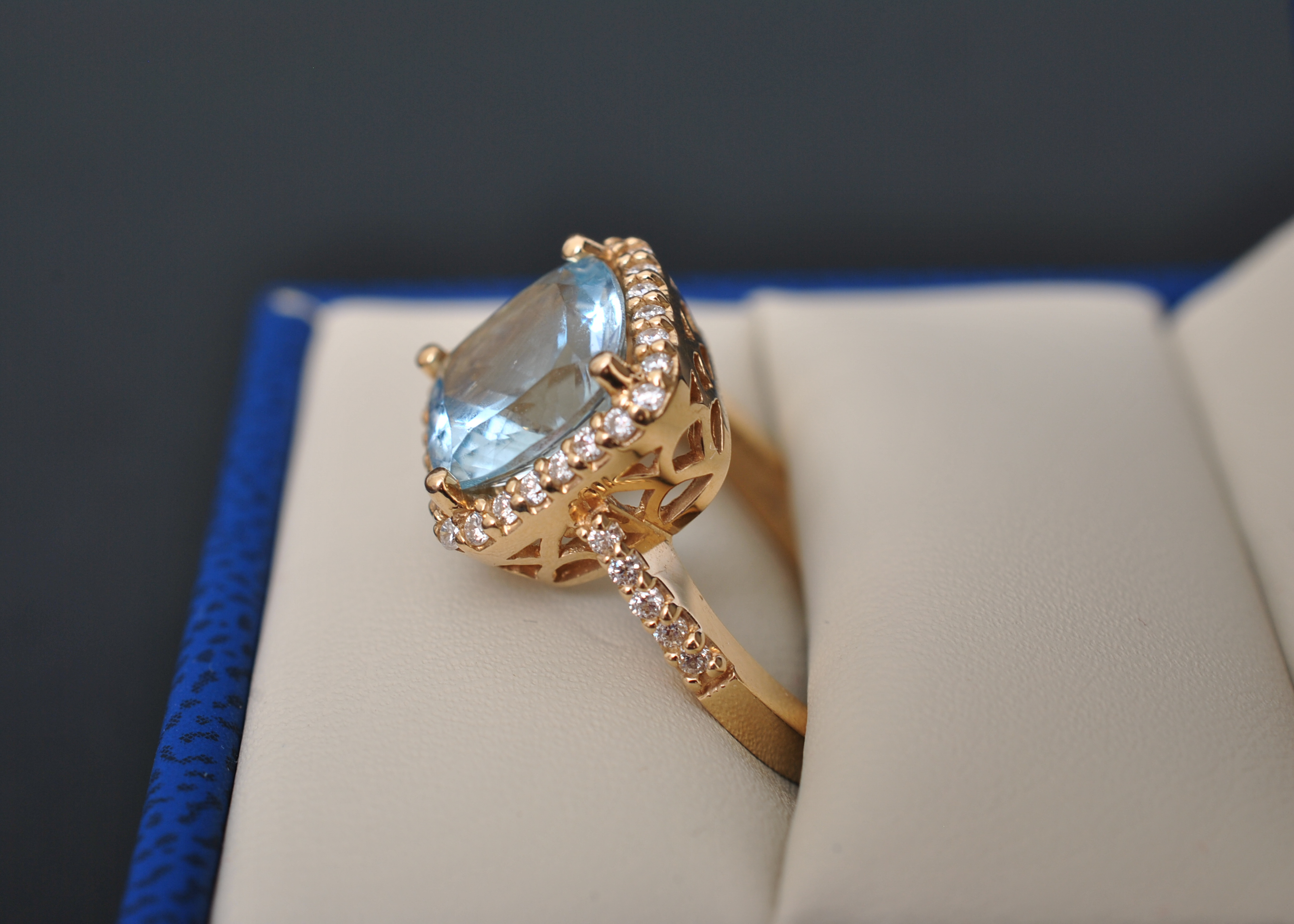 Aquamarine and Diamond 14K Yellow Gold Ring