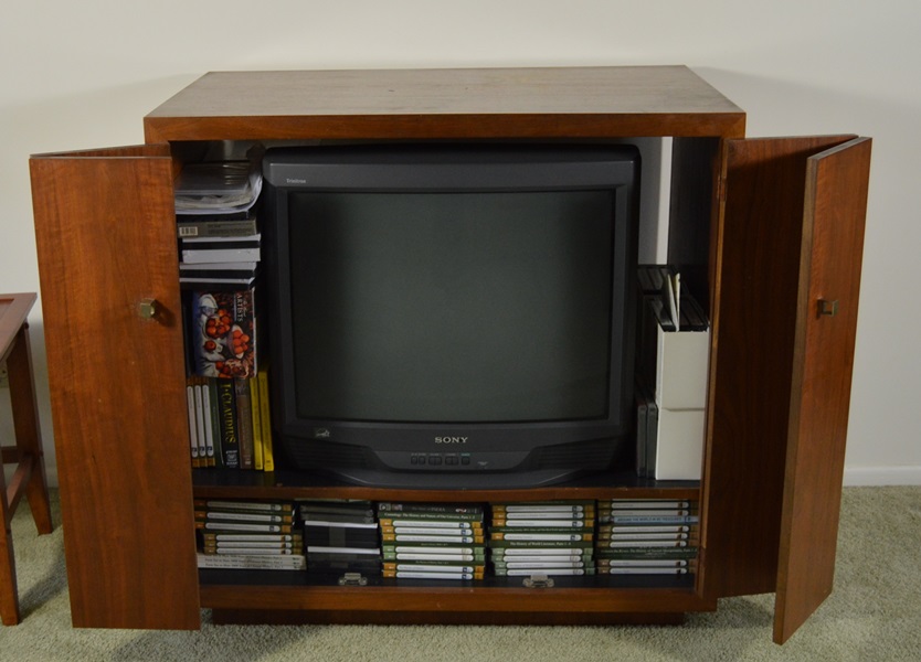 Mid Century Modern Walnut Behr Cabinet Cabinet