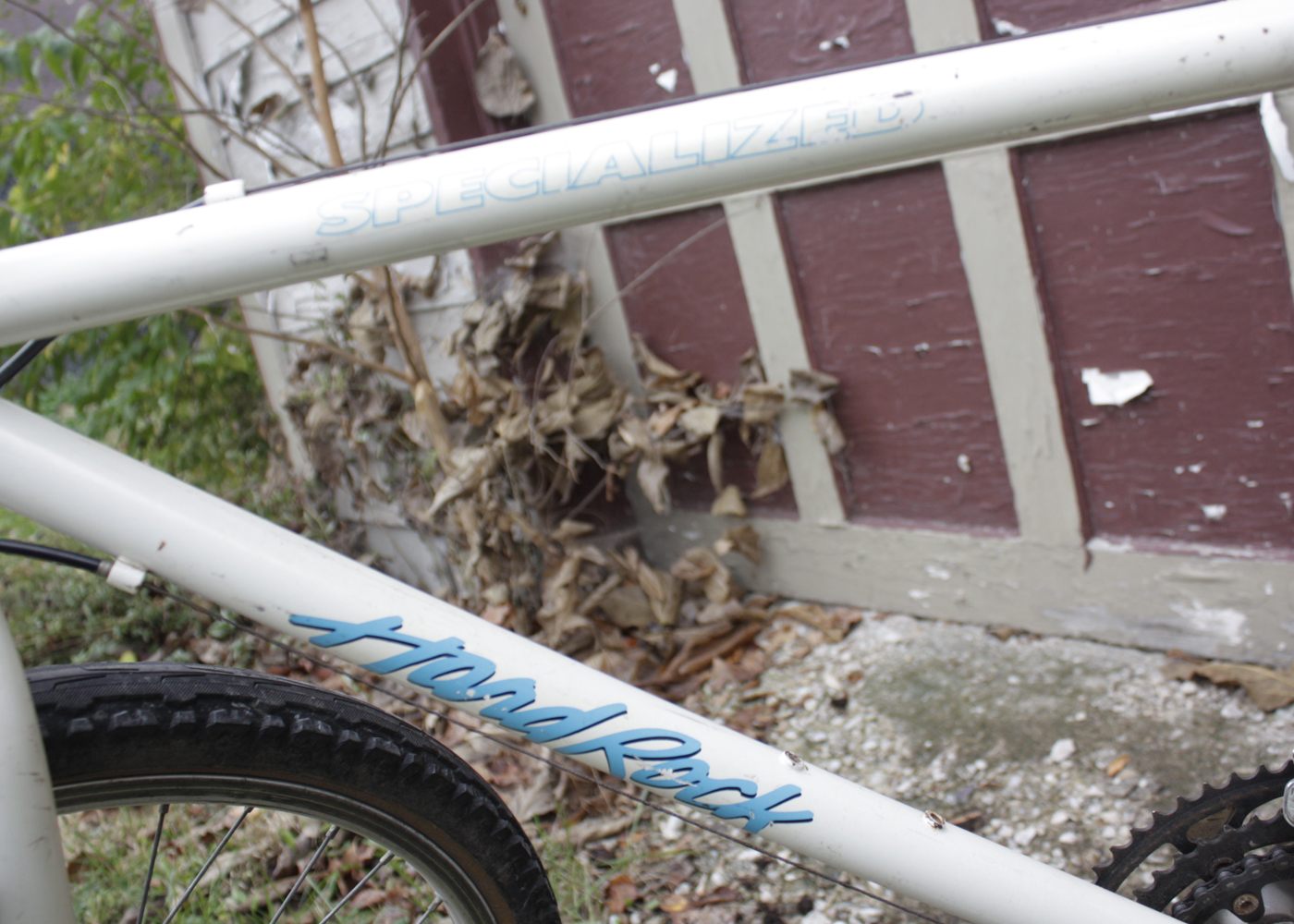 Men's Hardrock Specialized Off-Road Bicycle