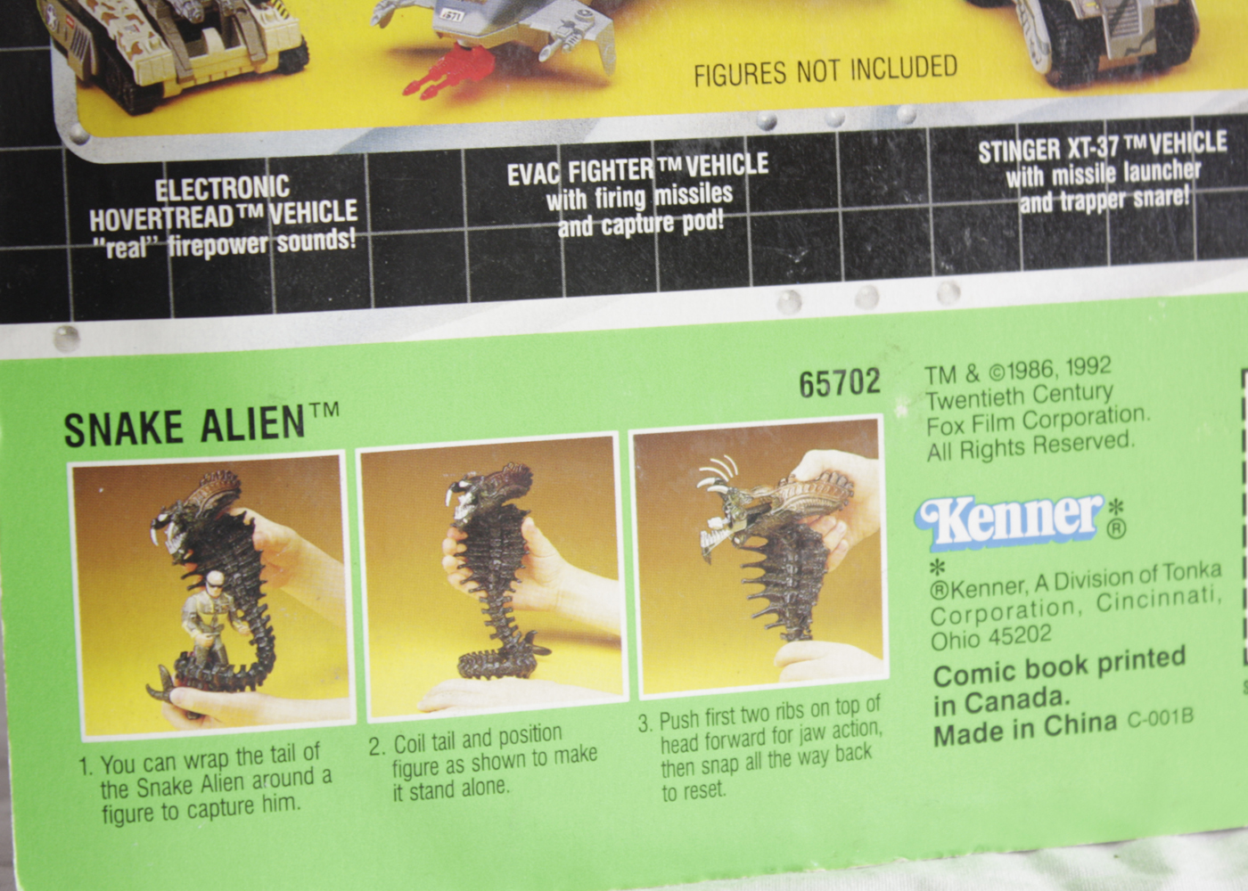 Pair of 1992 Kenner "Aliens" Collectible Action Figures