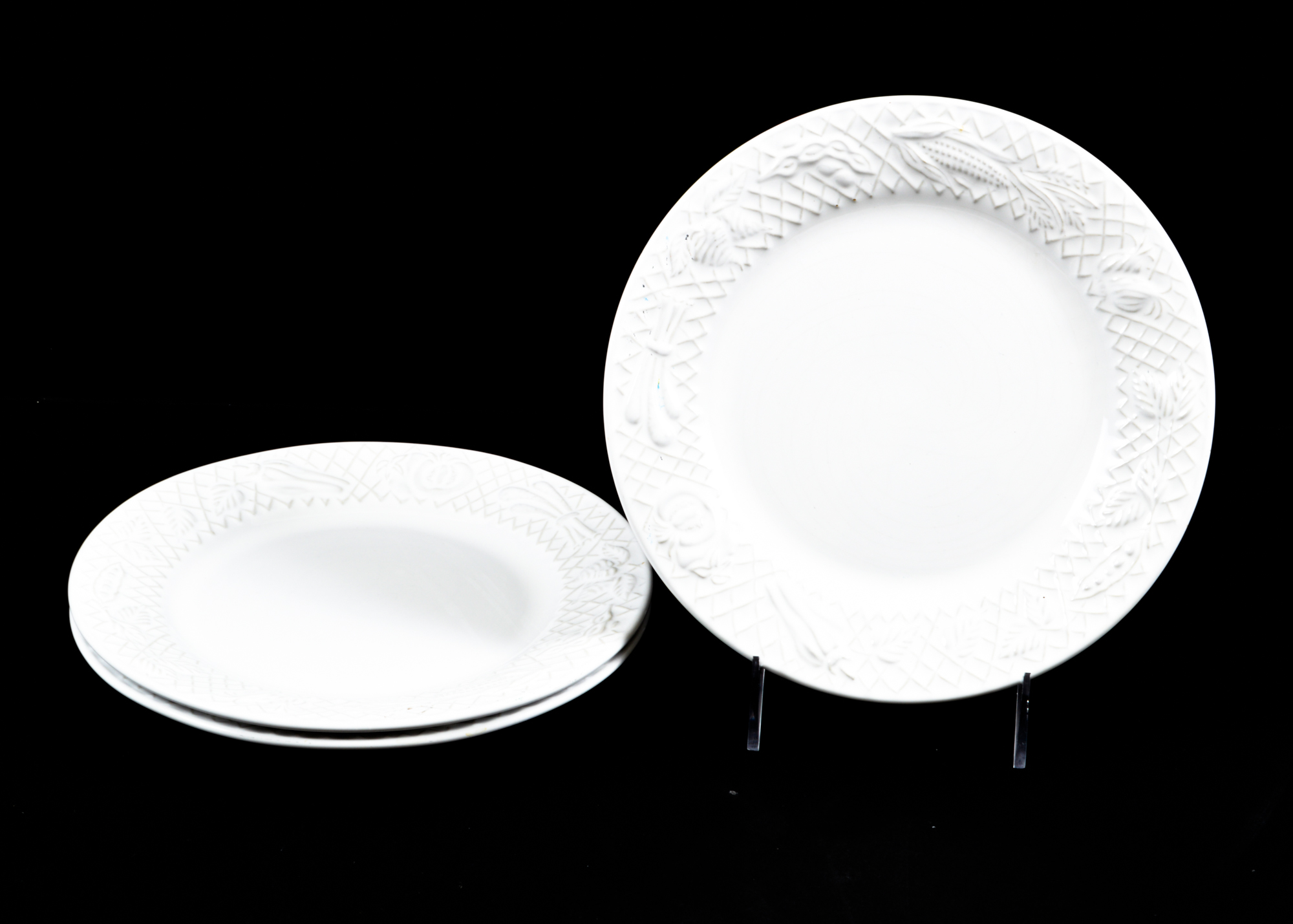 Crate and Barrel Dinnerware Set