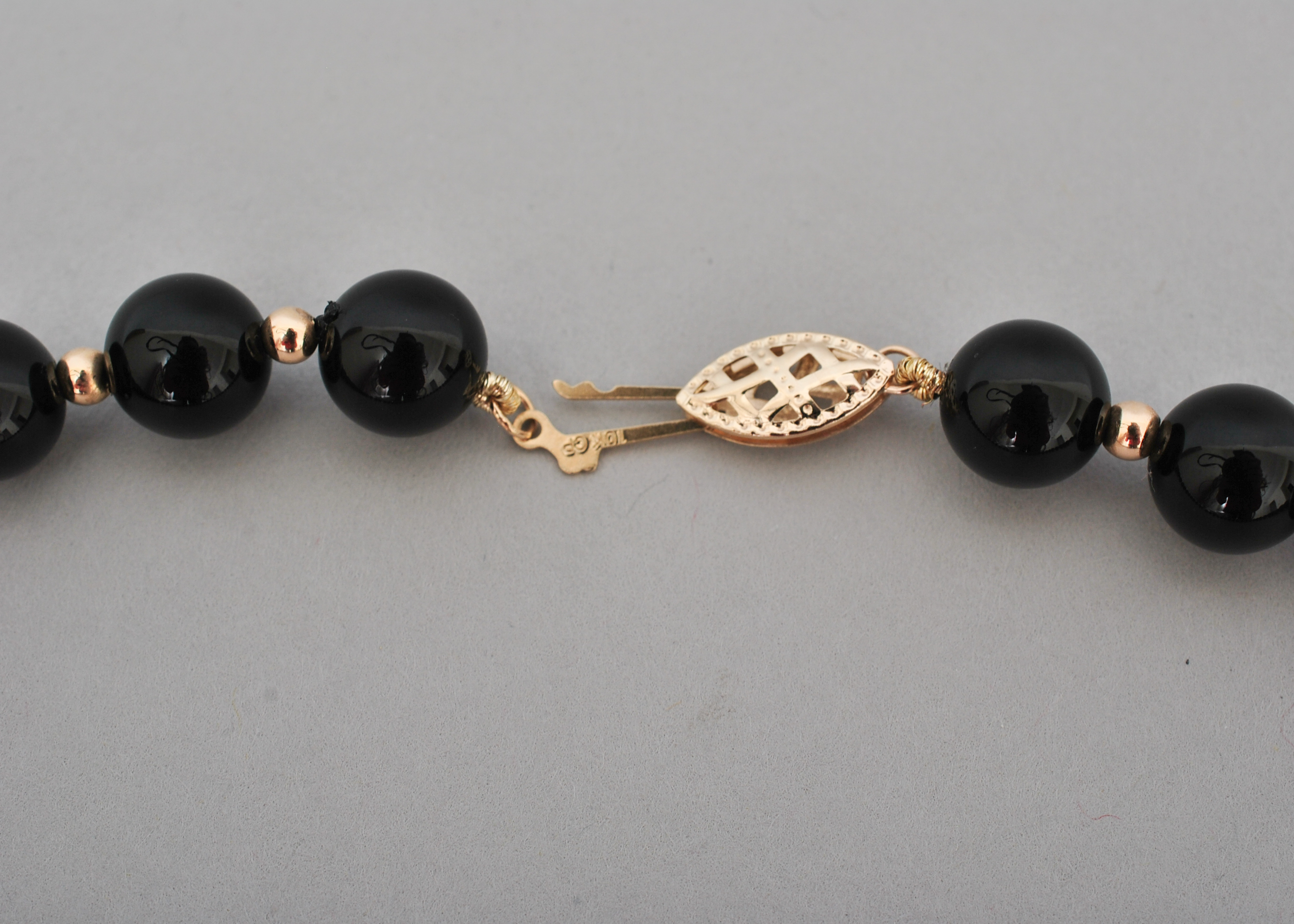 Onyx Beaded Necklace in 10k Gold
