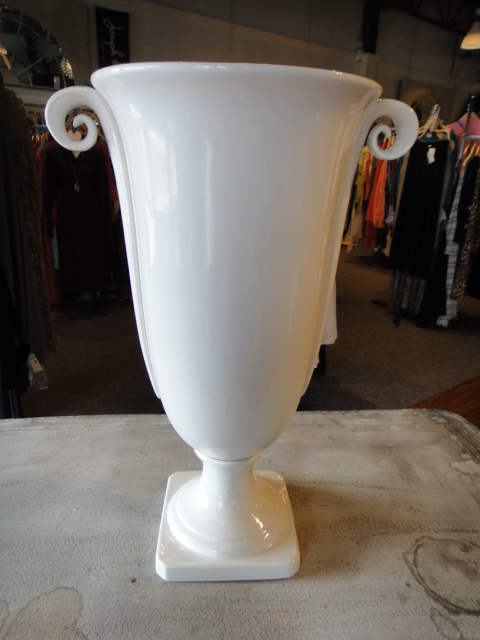 Tozai Classical White Ceramic Urn Vase