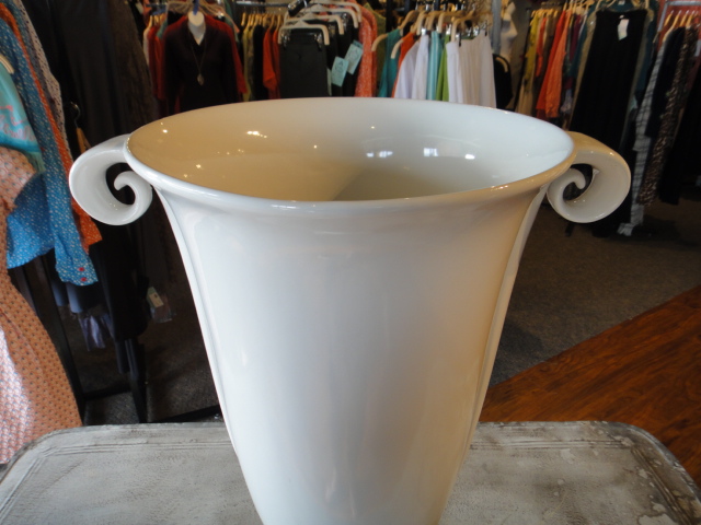 Tozai Classical White Ceramic Urn Vase