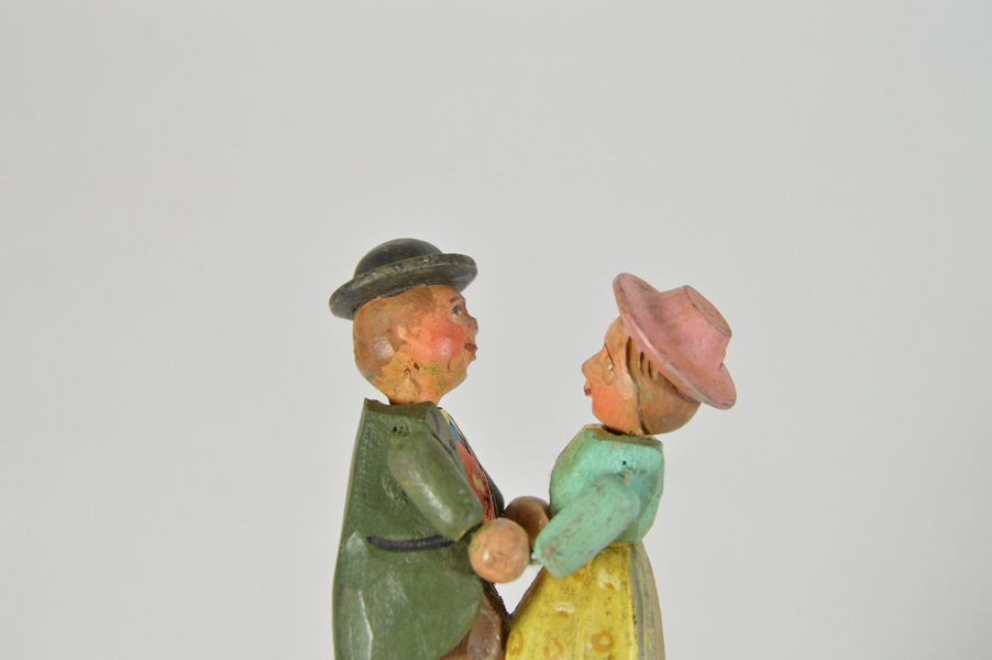 Anri Hand Carved Bottle Stopper