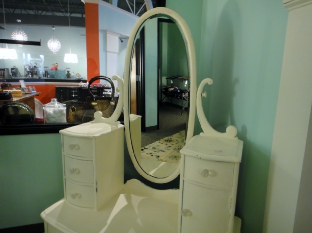 Vintage White Dresser Vanity With Oval Mirror