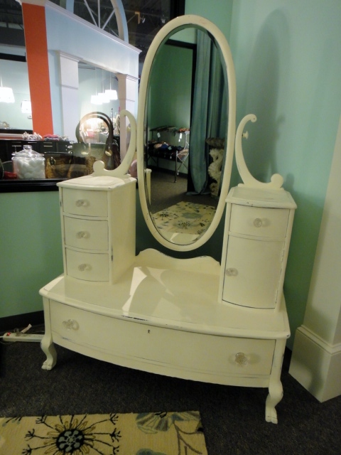 Vintage White Dresser Vanity With Oval Mirror