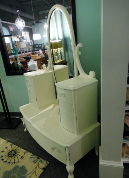 Vintage White Dresser Vanity With Oval Mirror
