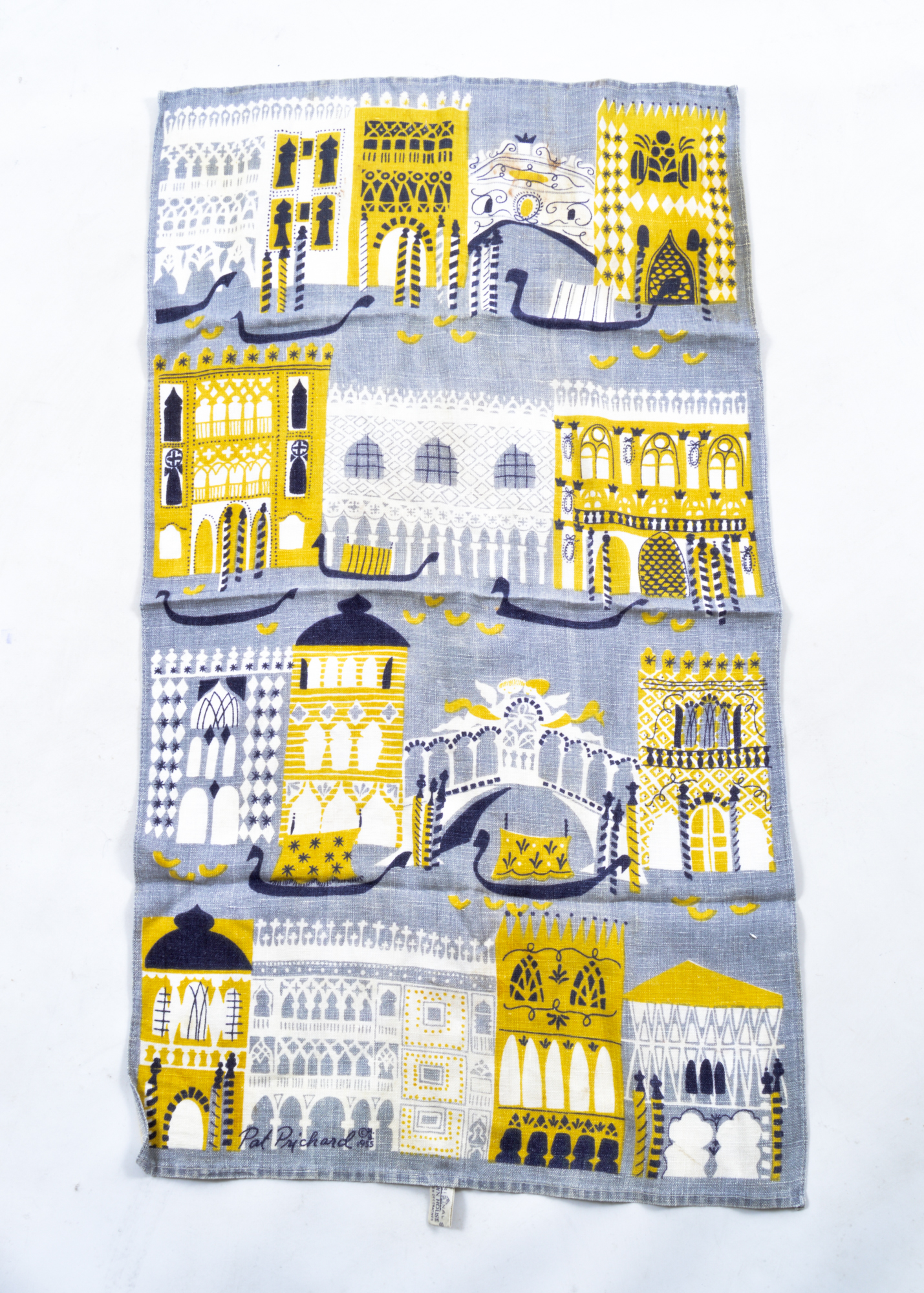 Vintage Kitchen Linens and Aprons