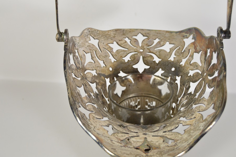 Wilcox Silver Plated Basket Vase