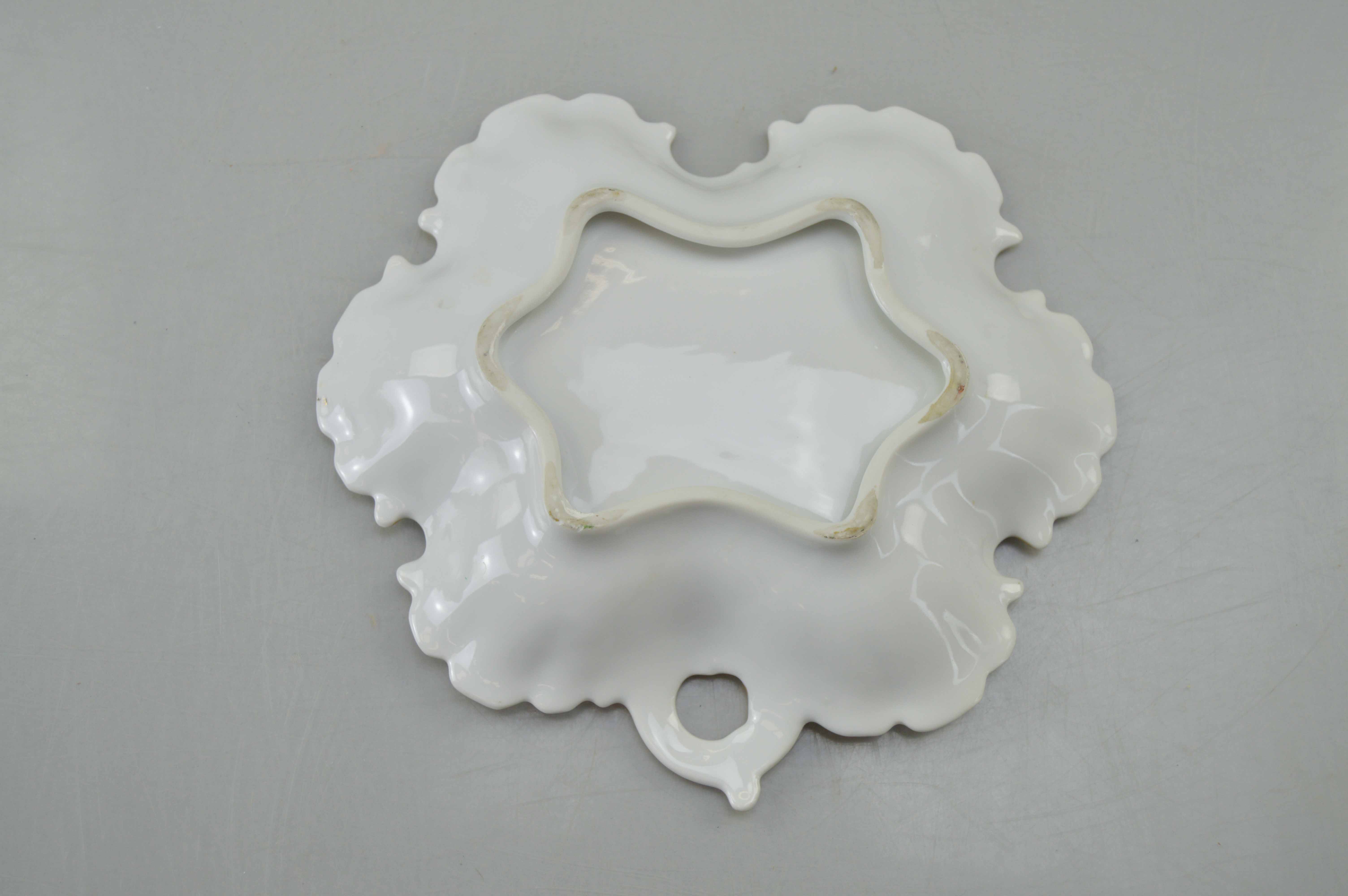 Gold-Rimmed China Collection