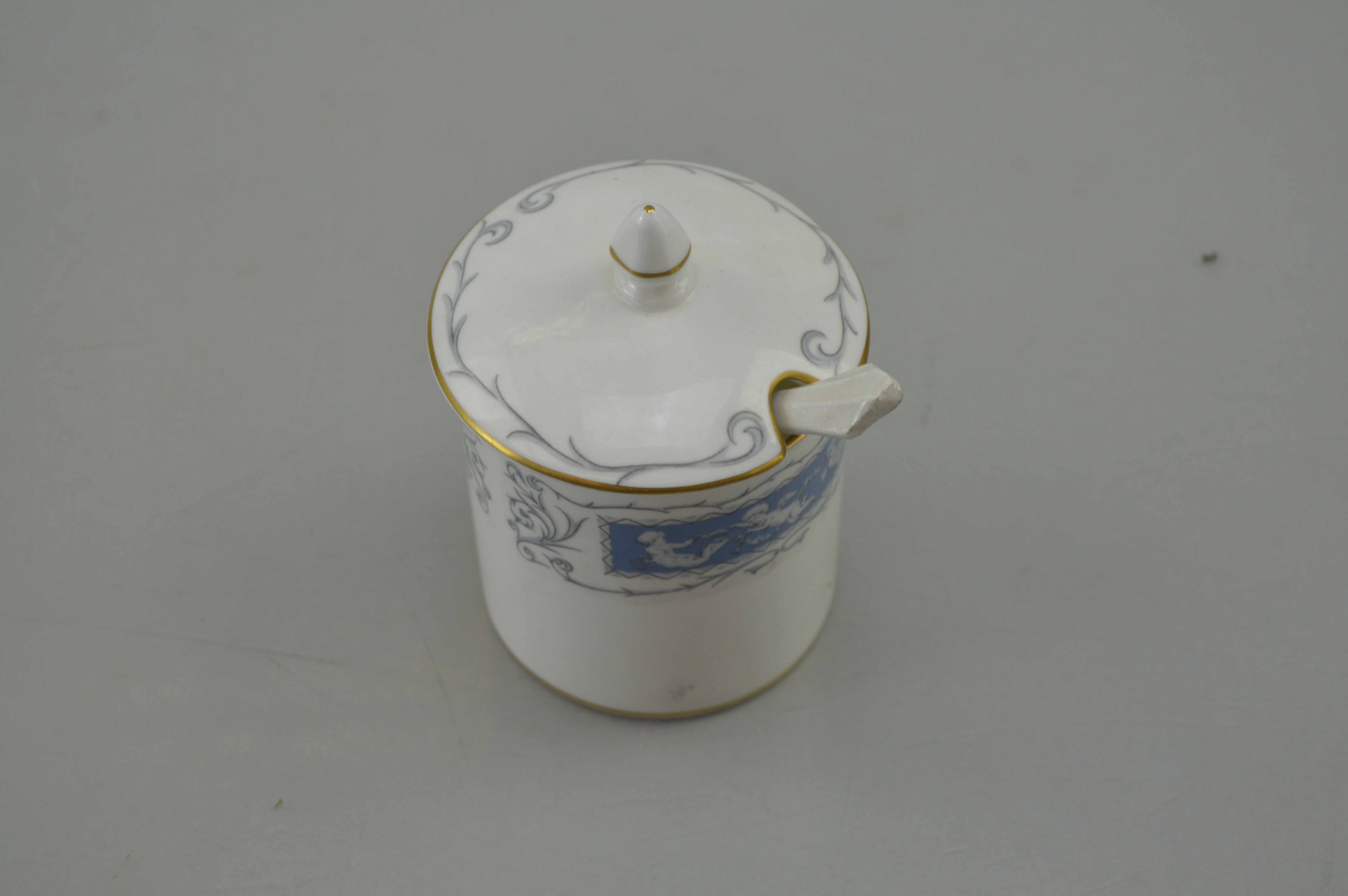 Gold-Rimmed China Collection