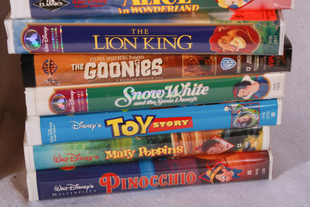 Collection of VHS Family and Disney Movies