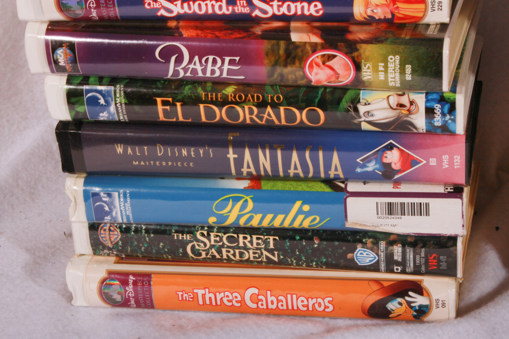Collection of VHS Family and Disney Movies