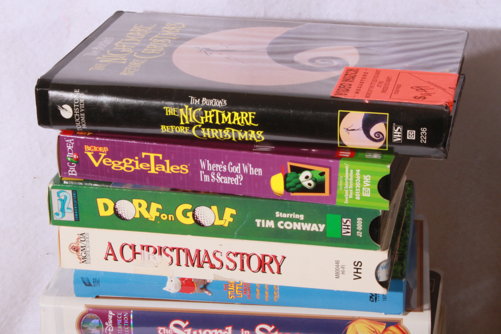 Collection of VHS Family and Disney Movies