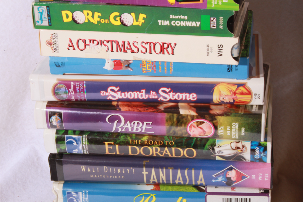 Collection of VHS Family and Disney Movies