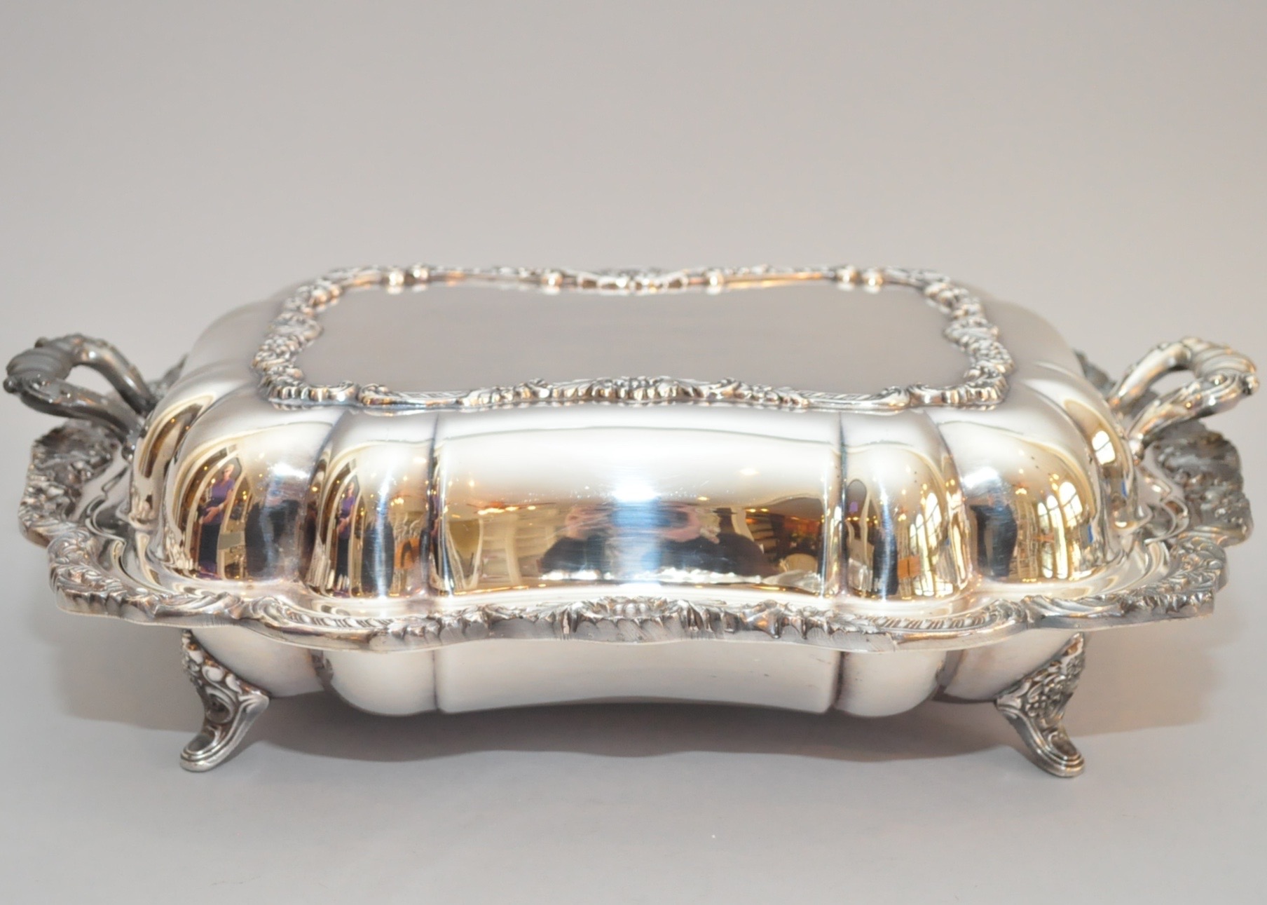 Poole Silver Co. Silver Plate Covered Dish
