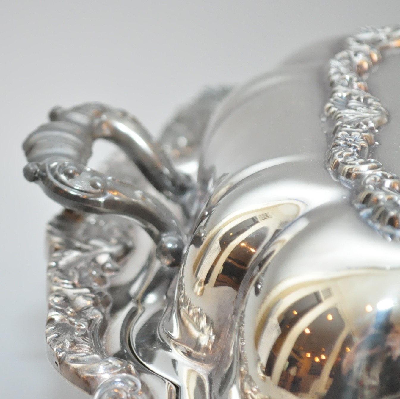 Poole Silver Co. Silver Plate Covered Dish