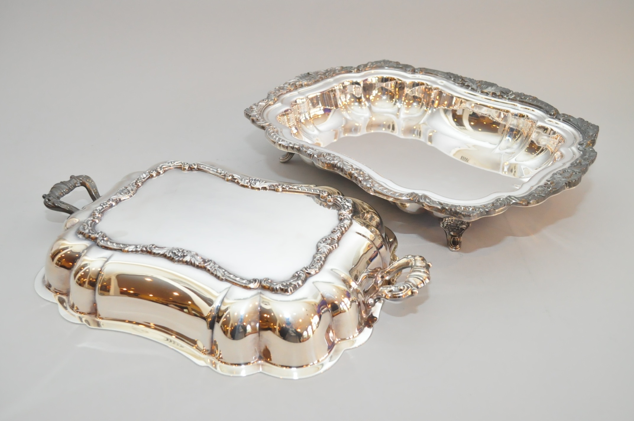 Poole Silver Co. Silver Plate Covered Dish