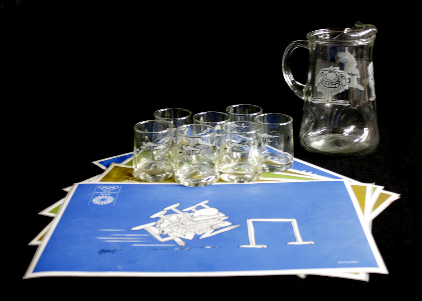 BC Comics 'Grog' Serving Set