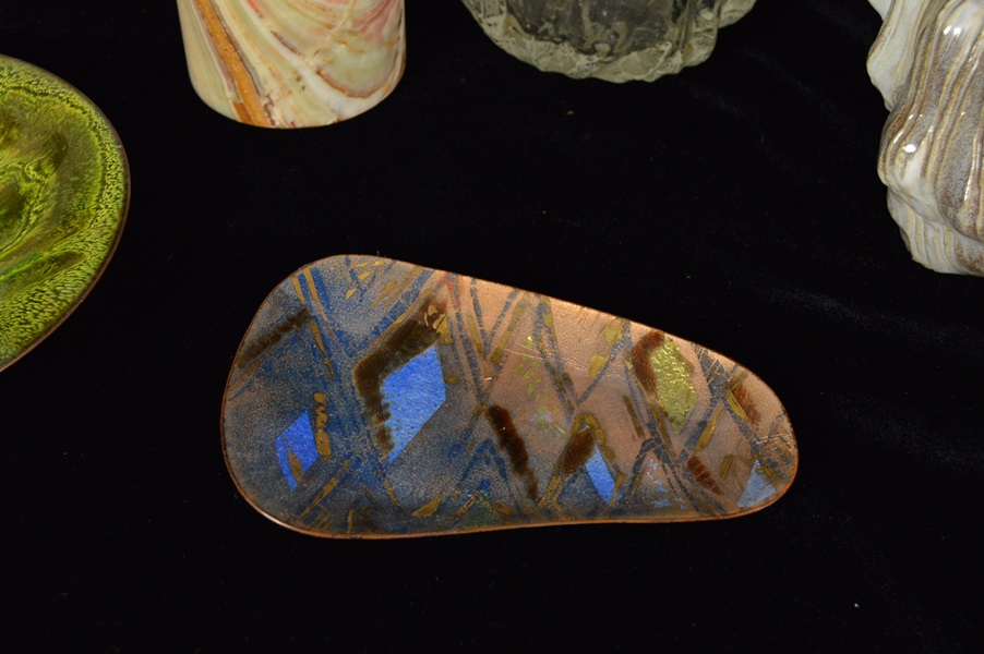 Assortment of Mid 20th Century Decorative Items