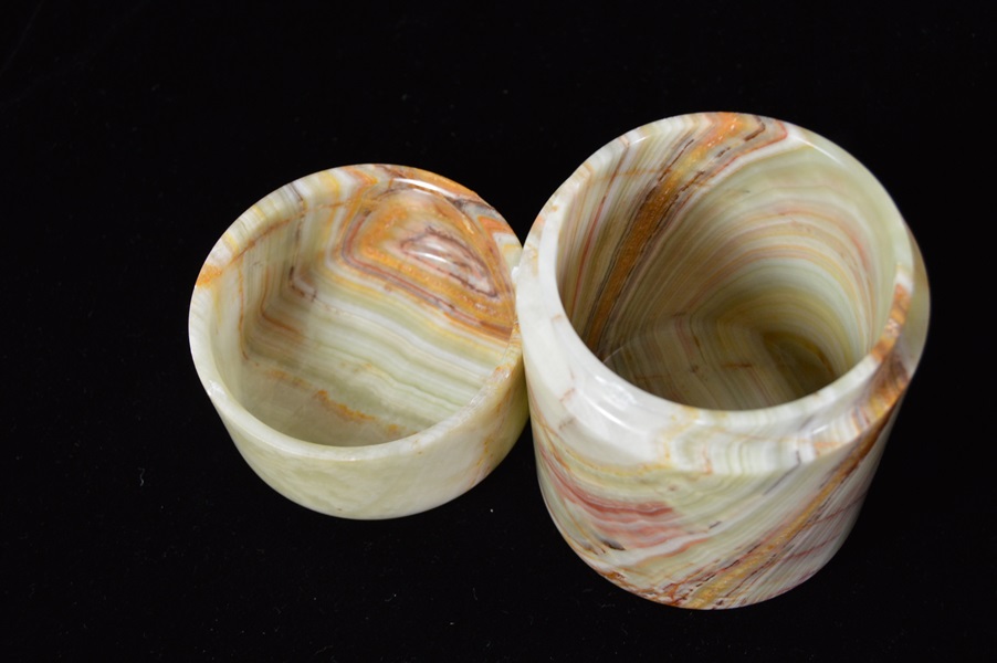 Assortment of Mid 20th Century Decorative Items