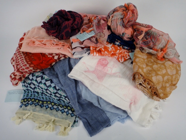 Large Metal Silver Tone Compote Displaying 15 New Scarves