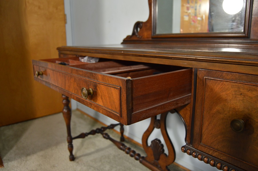 Berkey & Gay Mirrored Vanity
