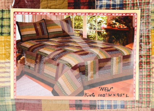 American Hometex "Six Bars" Quilt and Sham Set