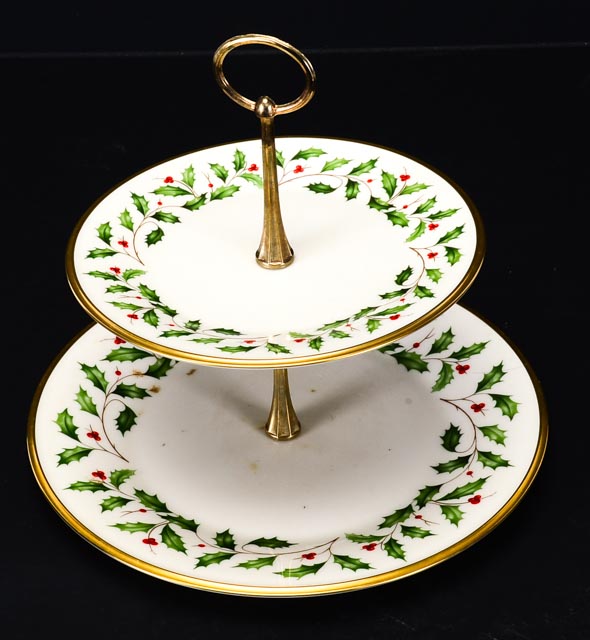 Lenox "Holiday" Fine China Dinnerware Collection