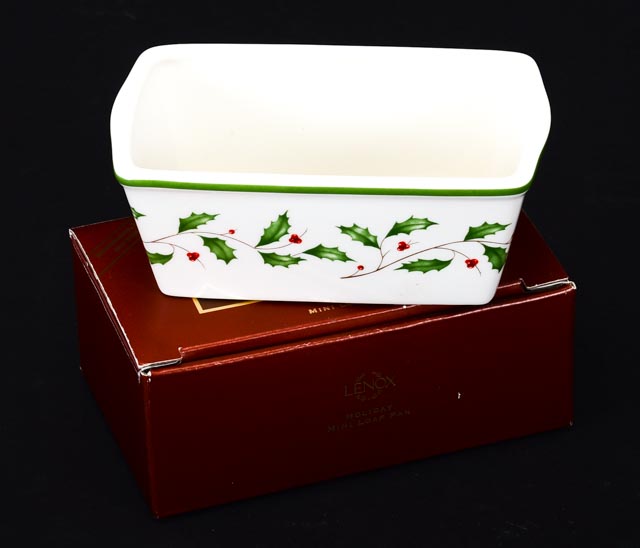 Lenox "Holiday" Fine China Dinnerware Collection