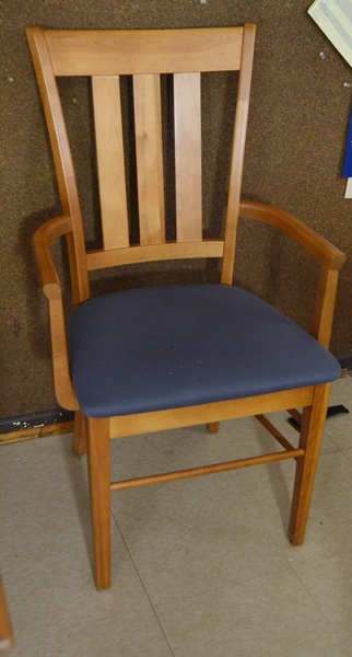 Seven Foot Sermag Farm Style Dining Table and Chairs