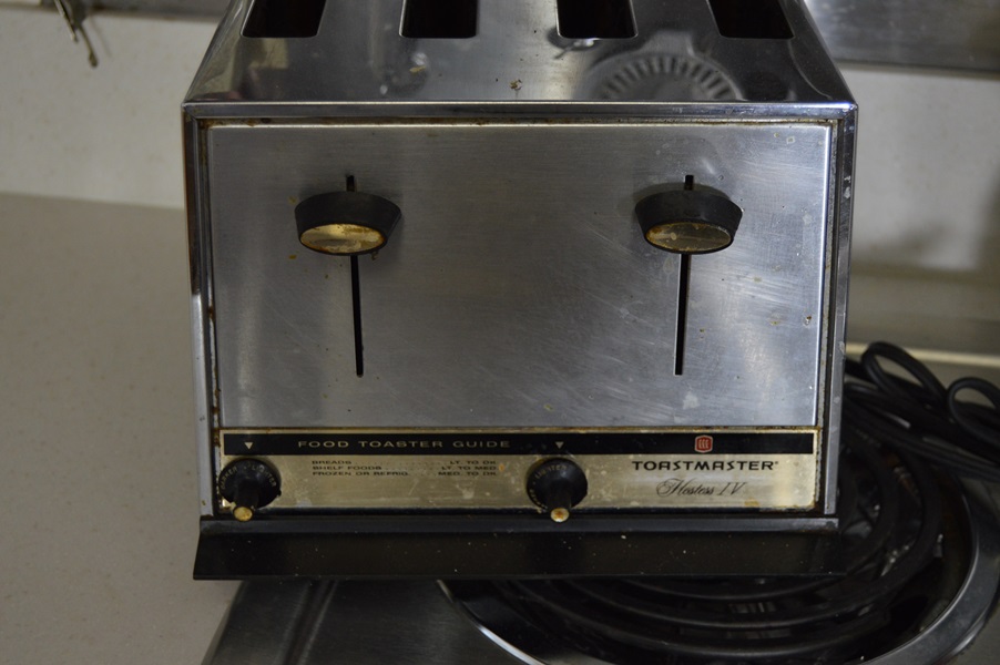 Kitchenalia Clean Out Lot