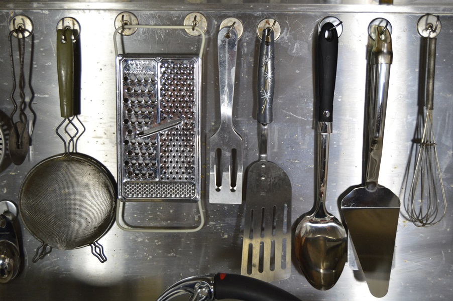 Kitchenalia Clean Out Lot