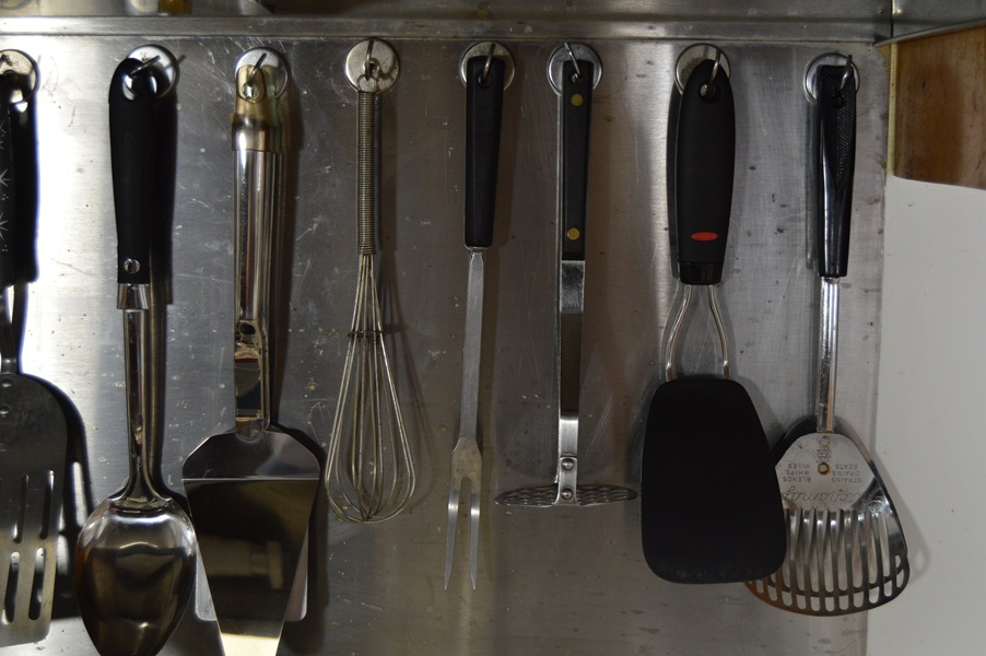 Kitchenalia Clean Out Lot