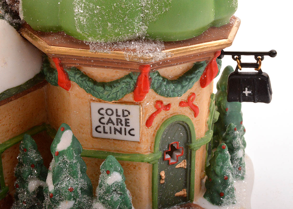 Department 56 Heritage Village North Pole Series Elf Land Set