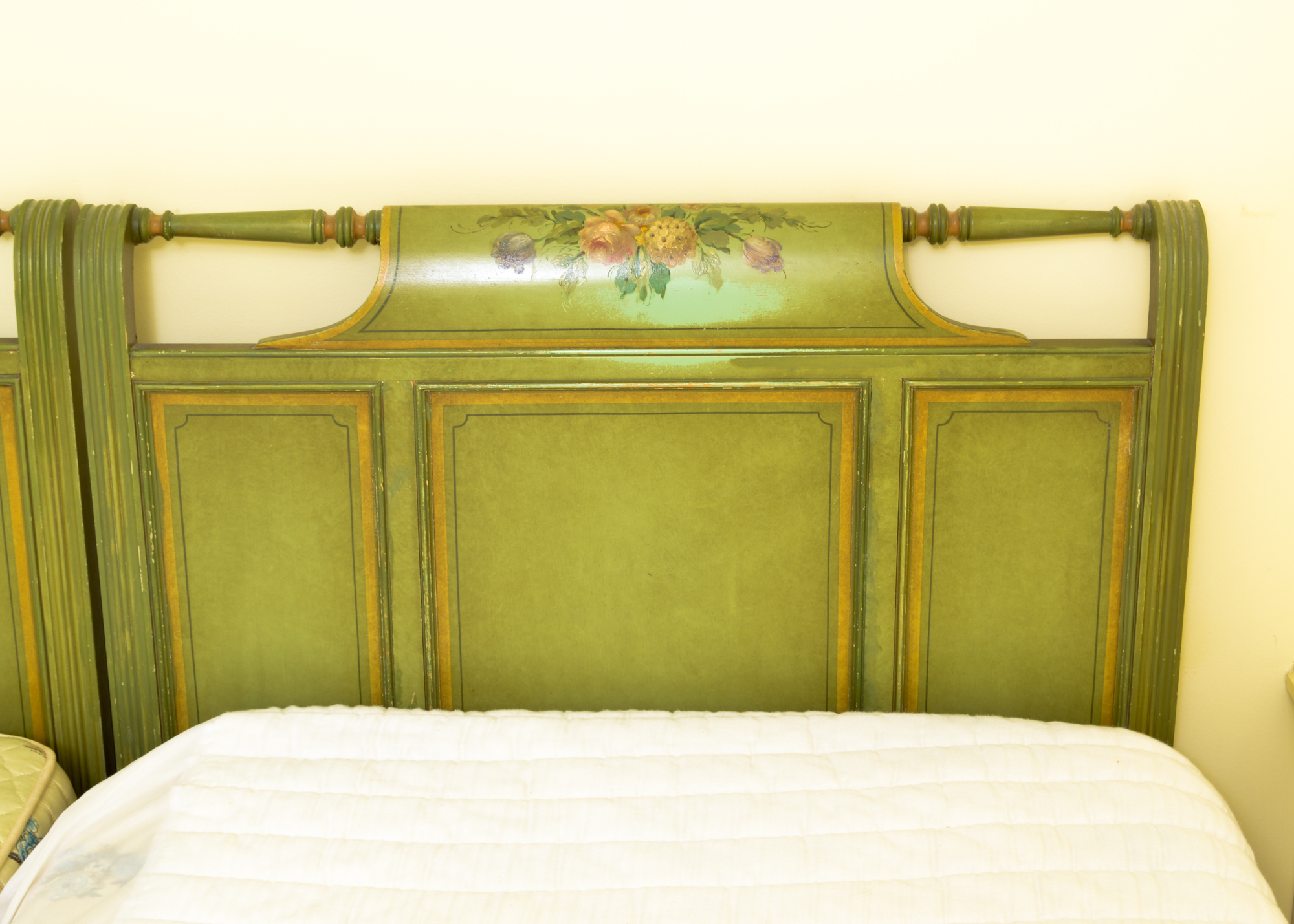 Green Painted Floral Twin Size Bed Frame