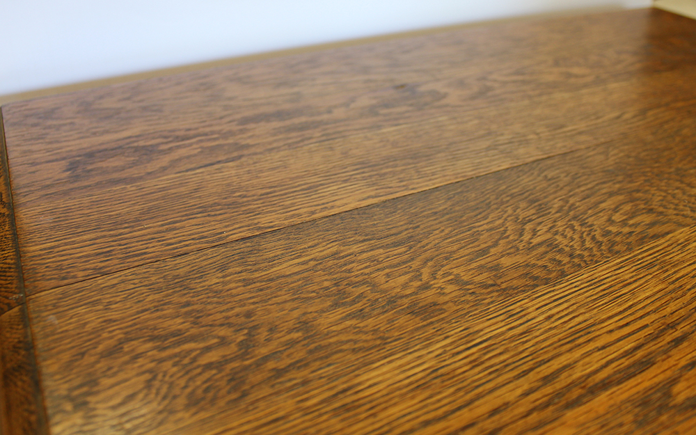 Mission Style Oak Side Table With Drawer