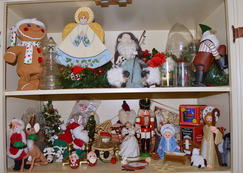 Assortment of Christmas Theme Items
