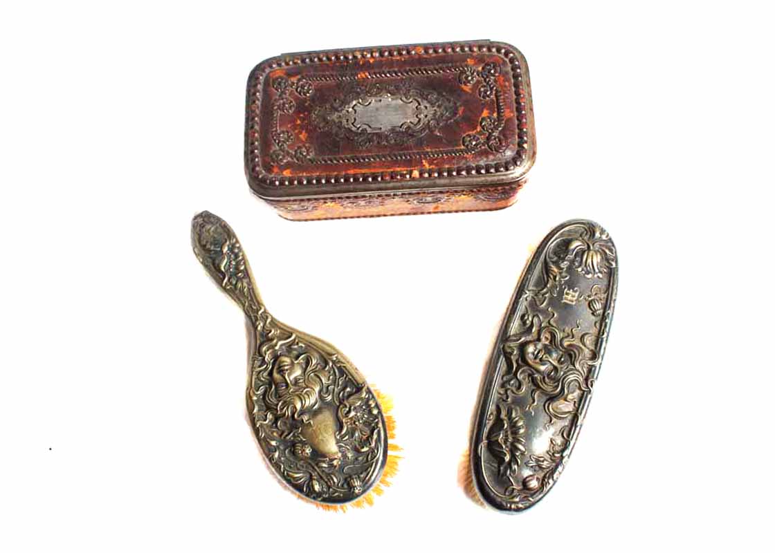 Assortment of Antique Women's Vanity Items