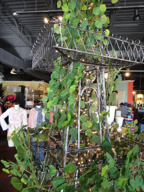Zaer Ltd. International Eiffel Tower Plant Stand