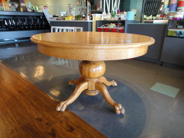 Antique Oak Round Table