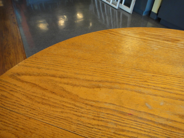 Antique Oak Round Table