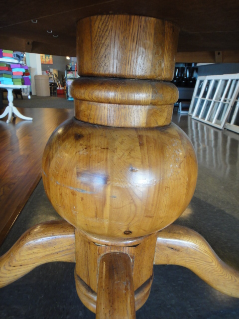 Antique Oak Round Table