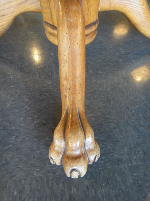 Antique Oak Round Table