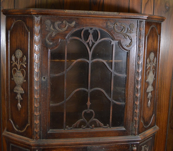 Batesville Cabinet Company China Cabinet